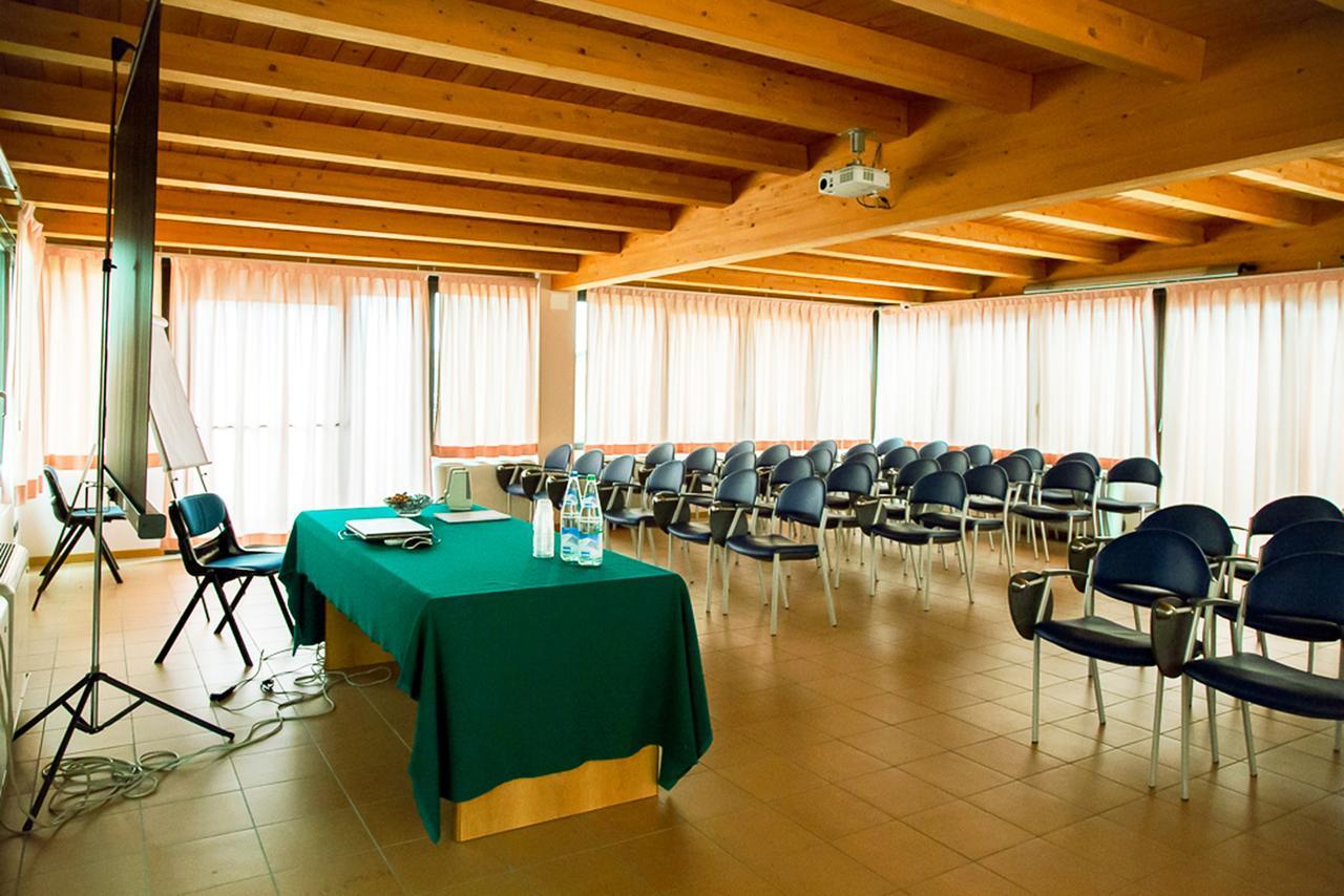 Anusca Palace Hotel Castel San Pietro Terme Εξωτερικό φωτογραφία
